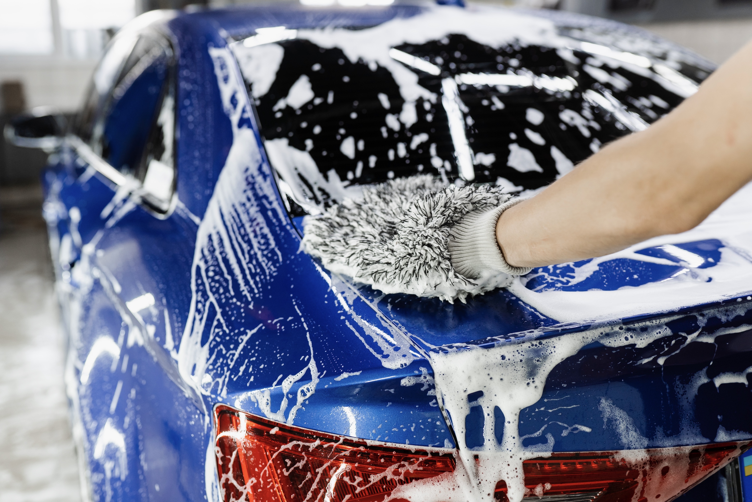 Exterior hand wash with foam mitt
